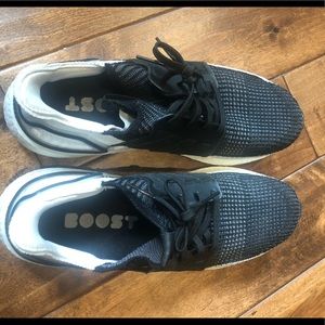 Men’s Adidas Ultraboost 19 size 9.5